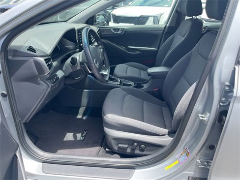 Used 2020 Hyundai Ioniq SEL image 9