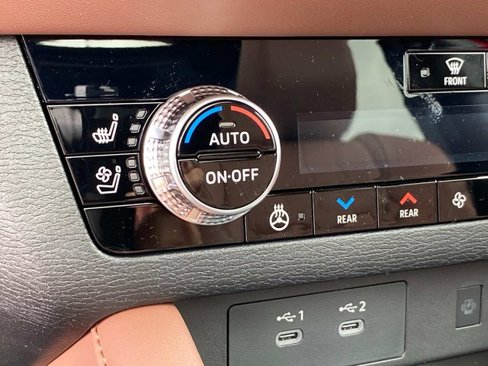New 2025 Mitsubishi Outlander AWD image 15
