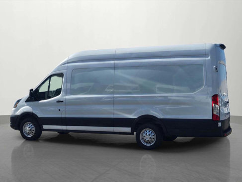Used 2023 Ford Transit 250 148 High Roof Extended AWD image 9