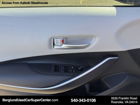Used 2024 Toyota Corolla SE image 14