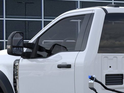 New 2025 Ford F550 4x4 Regular Cab Super Duty w/ XLT Value Package image 20