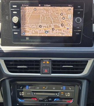 New 2025 Volkswagen Taos SEL image 15