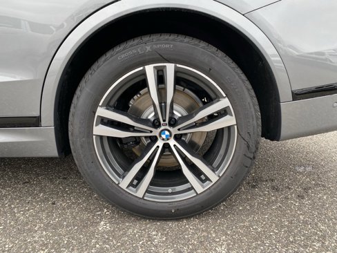 New 2026 BMW X7 xDrive40i w/ Executive Package image 5