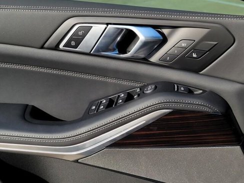 New 2026 BMW X5 xDrive40i w/ Executive Package image 26
