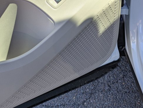 New 2025 Volkswagen Atlas SE image 11