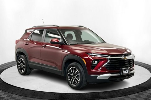 Used 2025 Chevrolet TrailBlazer LT w/ LT Cold Weather Package image 7