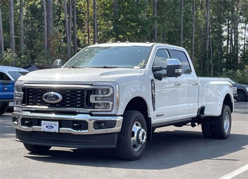 New 2025 Ford F350 Lariat w/ Lariat Ultimate Package image 3