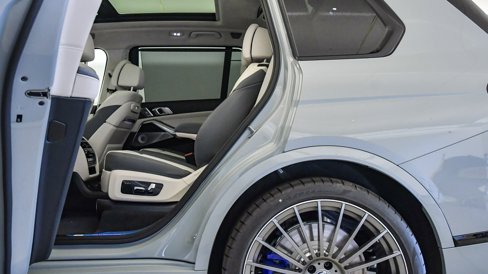 New 2026 BMW ALPINA XB7 image 32