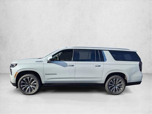 New 2026 Chevrolet Suburban High Country image 5