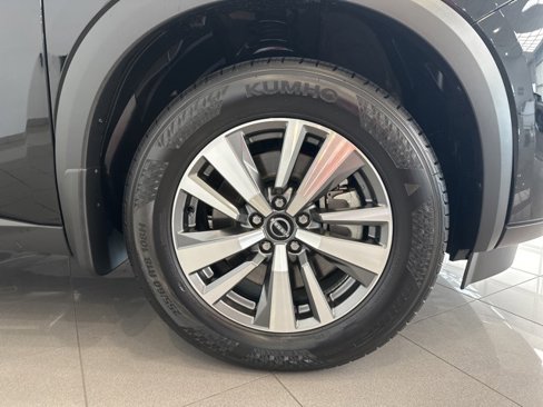 New 2025 Nissan Pathfinder SL image 4