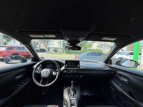 Used 2023 Honda HR-V Sport image 32