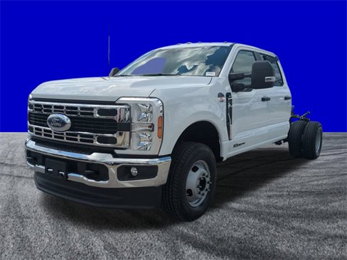 New 2026 Ford F350 4x4 Crew Cab DRW Super Duty image 8