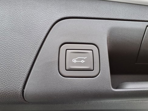 New 2025 Buick Envision Avenir image 11