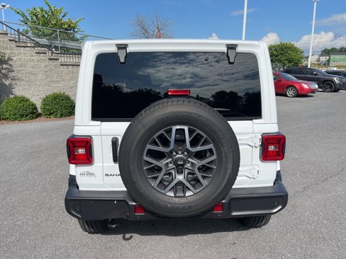 New 2025 Jeep Wrangler Sahara image 8