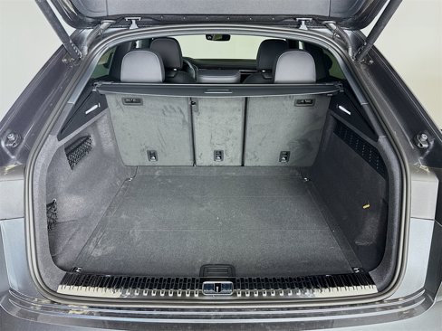 New 2025 Audi Q8 Premium Plus image 28