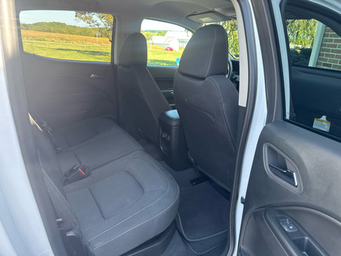 Used 2022 Chevrolet Colorado LT w/ LT Convenience Package image 14
