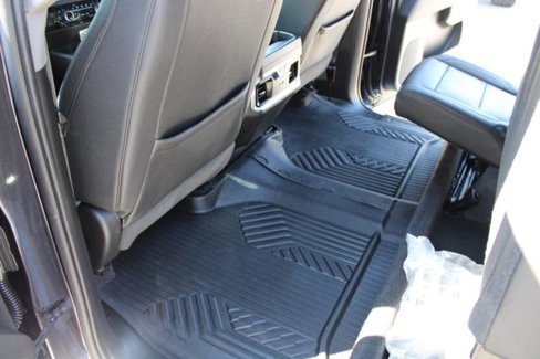 Used 2022 Chevrolet Silverado 1500 LTZ w/ Technology Package image 34