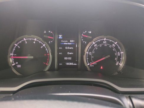 Used 2024 Toyota 4Runner TRD Off-Road Premium image 28