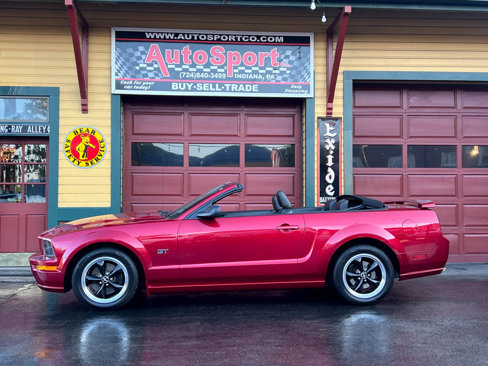 Used 2005 Ford Mustang GT Premium image 14
