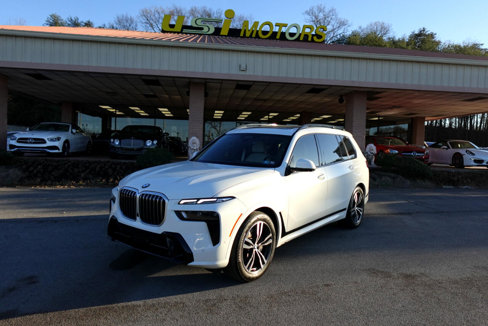Used 2023 BMW X7 xDrive40i w/ M Sport Package image 31