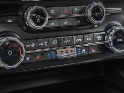 Used 2025 Ford F250 Lariat w/ Lariat Ultimate Package image 35