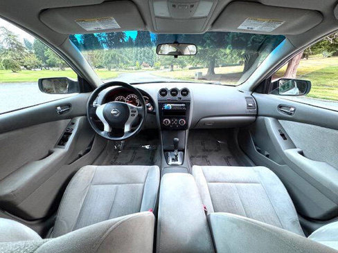 Used 2010 Nissan Altima 2.5 image 21