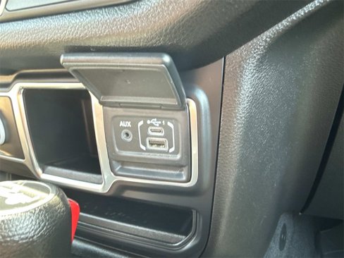 Used 2024 Jeep Wrangler Sport image 26