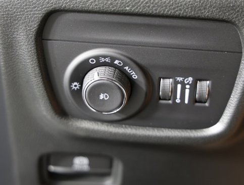 New 2025 Jeep Grand Cherokee L Limited w/ Black Appearance Package image 27