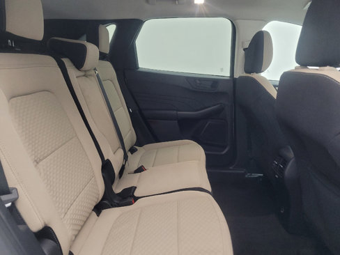 Used 2022 Ford Escape SE w/ SE Sport Appearance Package image 19