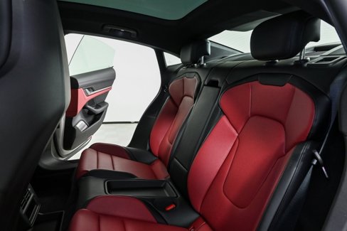 New 2025 Porsche Taycan 4S image 21