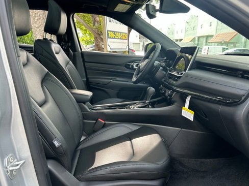 New 2025 Jeep Compass Limited w/ Sun and Sound Group image 32