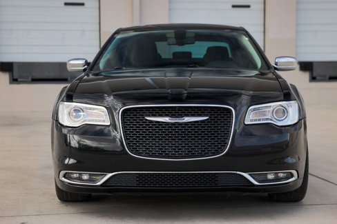 Used 2019 Chrysler 300 Limited image 19