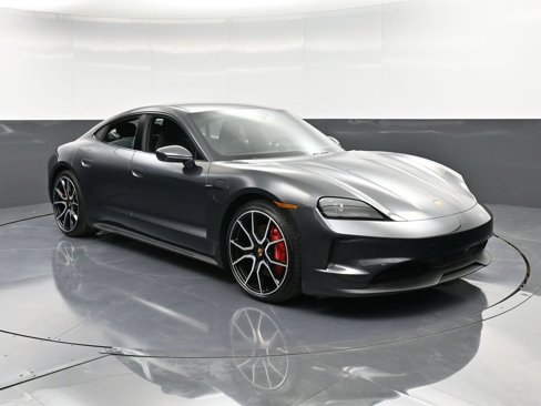 New 2025 Porsche Taycan 4S image 10