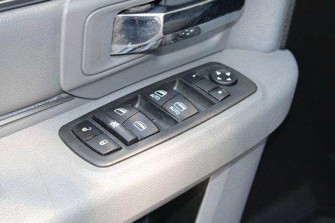 Used 2019 RAM 1500 Classic SLT image 15