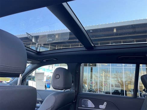 New 2025 Mercedes-Benz GLS 450 4MATIC image 10