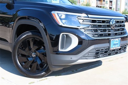 New 2026 Volkswagen Atlas SE image 2