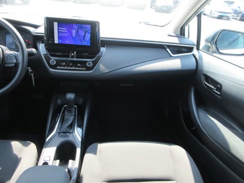 Used 2023 Toyota Corolla LE image 16