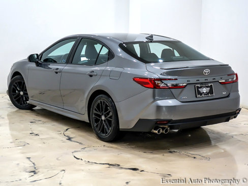Used 2025 Toyota Camry SE image 10