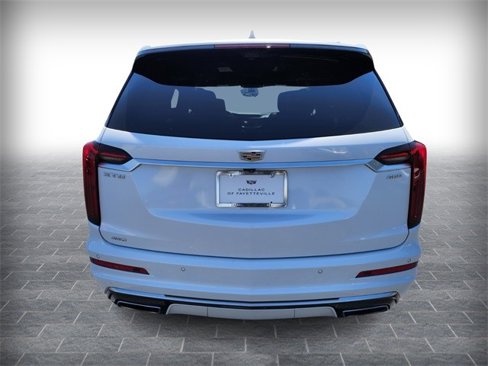 Certified 2022 Cadillac XT6 Premium Luxury w/ Platinum Package image 4