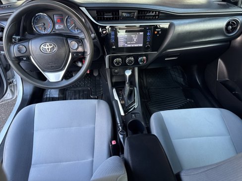 Used 2017 Toyota Corolla L image 8