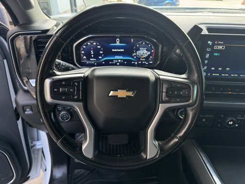 Used 2024 Chevrolet Silverado 2500 LTZ w/ LTZ Convenience Package image 18
