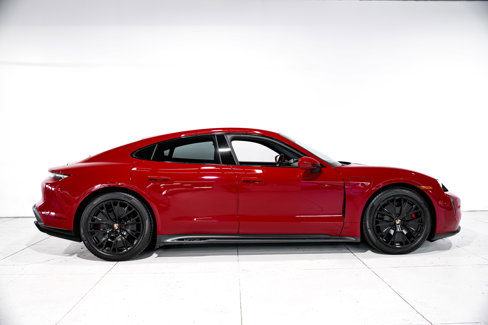 Used 2023 Porsche Taycan GTS image 2