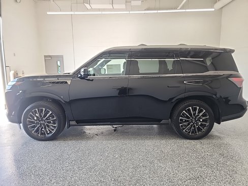 New 2026 INFINITI QX80 Autograph image 2