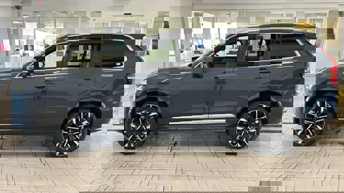 New 2026 Volvo XC90 B6 Plus w/ Protection Package Premier image 8