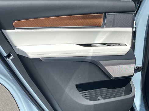 New 2026 Cadillac Vistiq Sport image 21