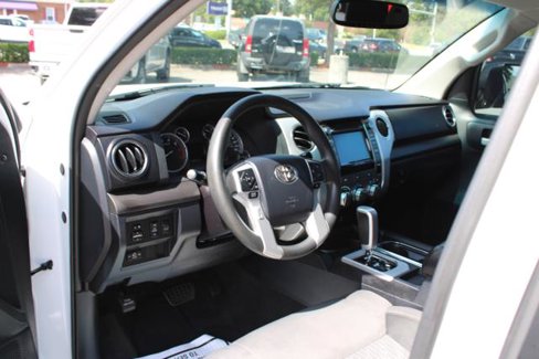 Used 2017 Toyota Tundra SR image 20