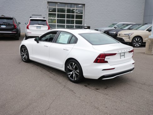 Certified 2024 Volvo S60 B5 Plus image 5
