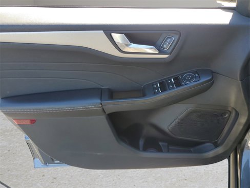 Used 2022 Ford Escape SEL image 15