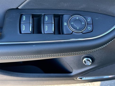 New 2025 Buick Envision Sport Touring image 15