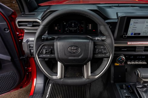 Used 2025 Toyota Tacoma SR5 image 19